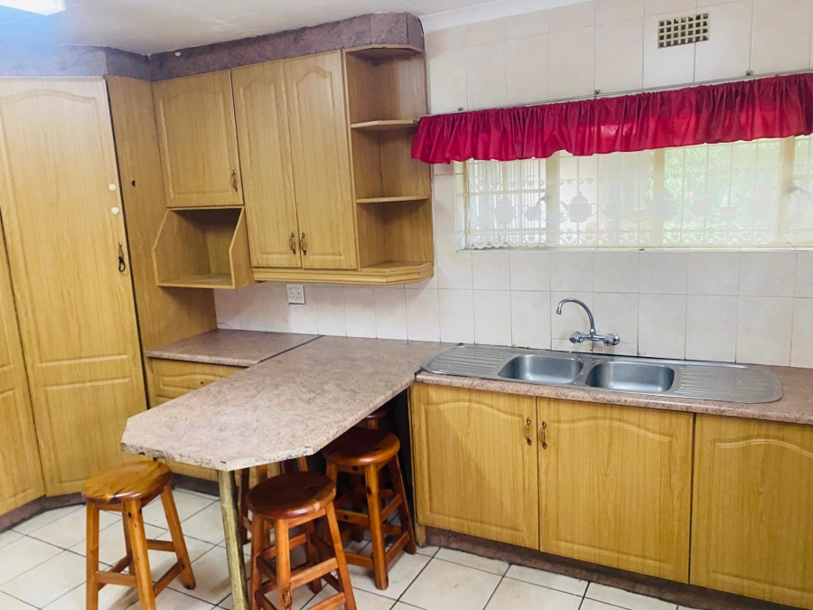 3 Bedroom Property for Sale in Roodia Free State
